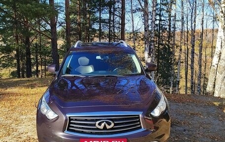 Infiniti QX70, 2014 год, 2 200 000 рублей, 13 фотография