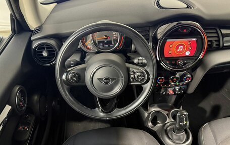 MINI Hatch, 2021 год, 1 999 800 рублей, 9 фотография