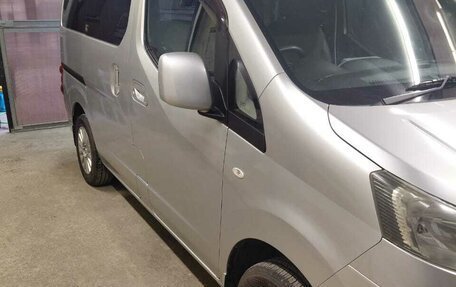 Nissan NV200, 2010 год, 1 300 000 рублей, 2 фотография