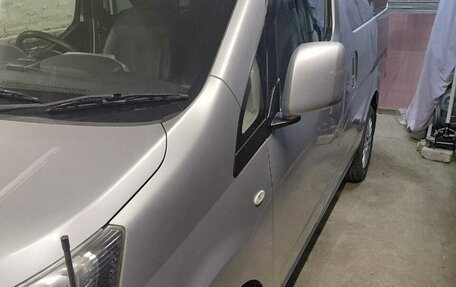 Nissan NV200, 2010 год, 1 300 000 рублей, 6 фотография