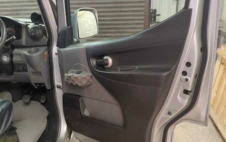 Nissan NV200, 2010 год, 1 300 000 рублей, 8 фотография