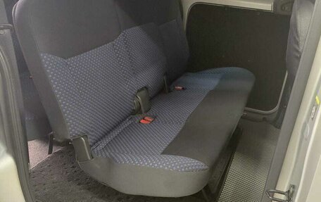 Nissan NV200, 2010 год, 1 300 000 рублей, 10 фотография