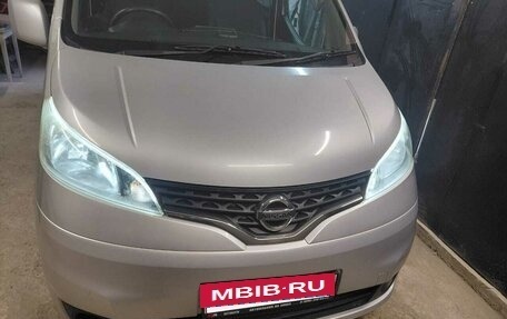 Nissan NV200, 2010 год, 1 300 000 рублей, 4 фотография
