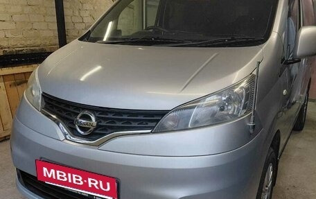 Nissan NV200, 2010 год, 1 300 000 рублей, 3 фотография