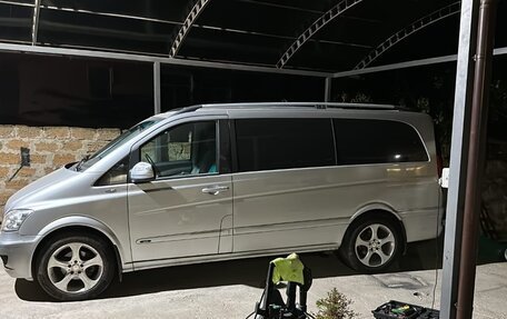 Mercedes-Benz Viano, 2010 год, 1 300 000 рублей, 3 фотография