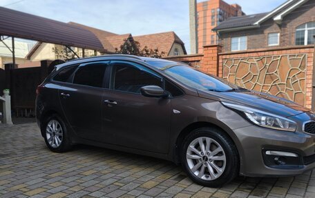 KIA cee'd III, 2018 год, 1 380 000 рублей, 2 фотография