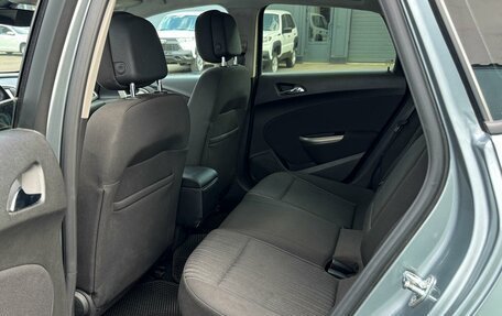 Opel Astra J, 2011 год, 819 000 рублей, 11 фотография