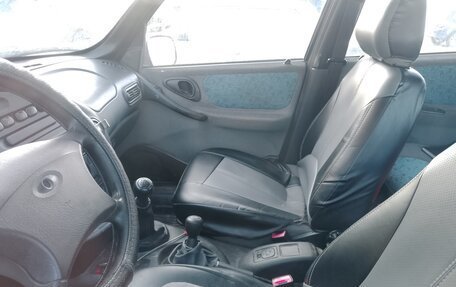 Chevrolet Niva I рестайлинг, 2004 год, 190 000 рублей, 4 фотография