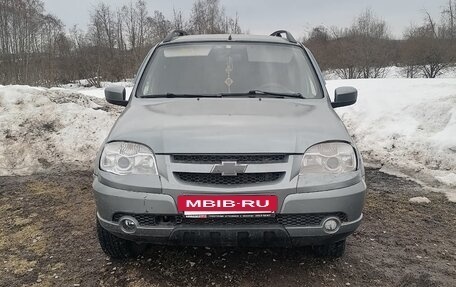 Chevrolet Niva I рестайлинг, 2012 год, 345 000 рублей, 3 фотография