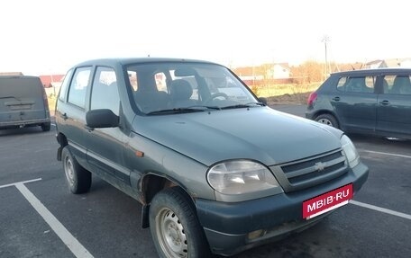 Chevrolet Niva I рестайлинг, 2004 год, 190 000 рублей, 6 фотография