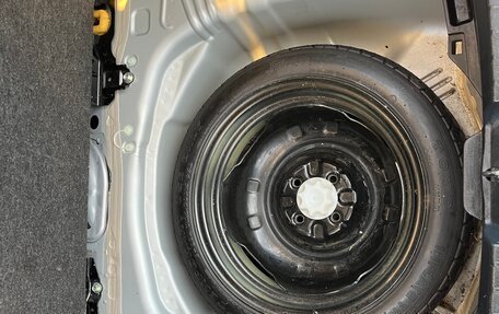 Toyota Vitz, 2013 год, 710 000 рублей, 9 фотография