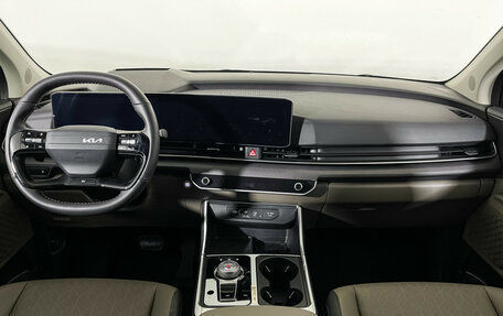 KIA Carnival, 2025 год, 6 800 000 рублей, 12 фотография