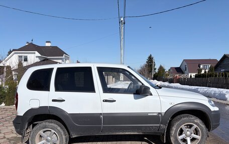Chevrolet Niva I рестайлинг, 2014 год, 690 000 рублей, 4 фотография
