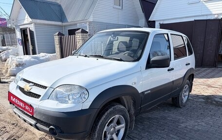 Chevrolet Niva I рестайлинг, 2014 год, 690 000 рублей, 2 фотография