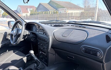 Chevrolet Niva I рестайлинг, 2014 год, 690 000 рублей, 21 фотография