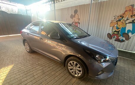 Hyundai Solaris II рестайлинг, 2020 год, 1 300 000 рублей, 2 фотография