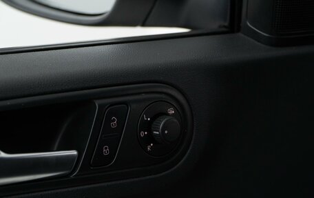 Volkswagen Beetle, 2013 год, 1 188 055 рублей, 16 фотография