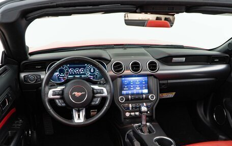 Ford Mustang VI рестайлинг, 2021 год, 3 947 077 рублей, 7 фотография