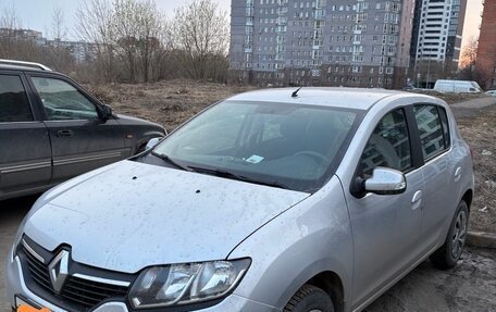 Renault Sandero II рестайлинг, 2017 год, 900 000 рублей, 3 фотография