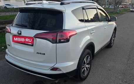 Toyota RAV4, 2016 год, 2 100 000 рублей, 3 фотография