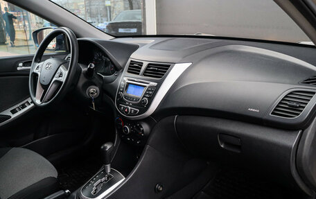 Hyundai Solaris II рестайлинг, 2011 год, 650 000 рублей, 7 фотография