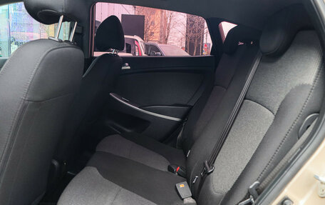 Hyundai Solaris II рестайлинг, 2011 год, 650 000 рублей, 8 фотография