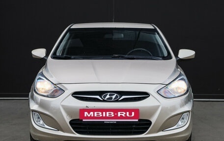Hyundai Solaris II рестайлинг, 2011 год, 650 000 рублей, 2 фотография