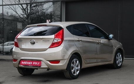 Hyundai Solaris II рестайлинг, 2011 год, 650 000 рублей, 4 фотография