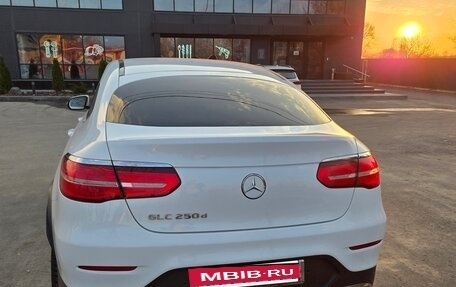 Mercedes-Benz GLC Coupe, 2016 год, 4 000 000 рублей, 4 фотография