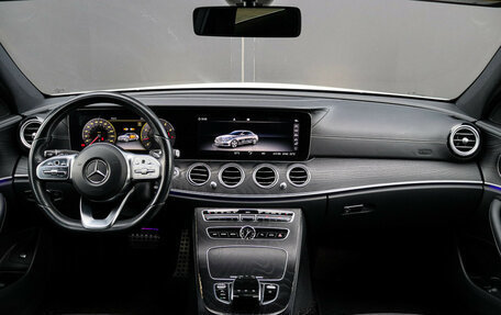Mercedes-Benz E-Класс, 2020 год, 4 150 000 рублей, 10 фотография