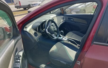 Chevrolet Cruze II, 2010 год, 350 000 рублей, 6 фотография