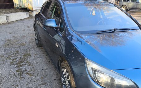 Opel Astra J, 2013 год, 560 000 рублей, 4 фотография