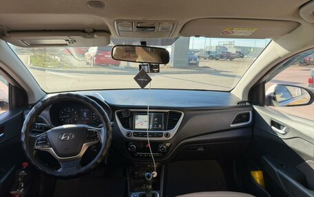 Hyundai Solaris II рестайлинг, 2017 год, 780 000 рублей, 10 фотография