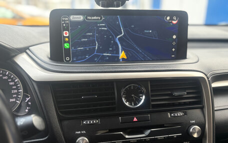 Lexus RX IV рестайлинг, 2020 год, 4 700 000 рублей, 9 фотография