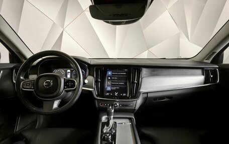 Volvo S90 II рестайлинг, 2017 год, 2 600 000 рублей, 13 фотография