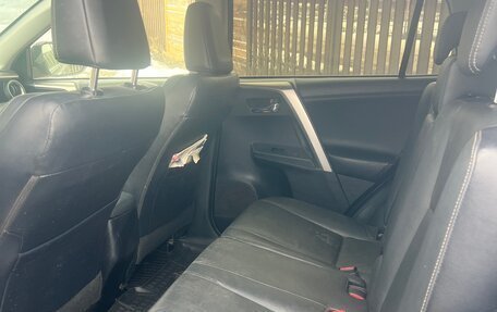 Toyota RAV4, 2013 год, 2 050 000 рублей, 14 фотография