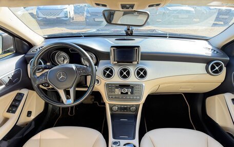 Mercedes-Benz GLA, 2015 год, 2 150 000 рублей, 15 фотография