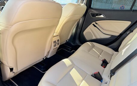 Mercedes-Benz GLA, 2015 год, 2 150 000 рублей, 13 фотография