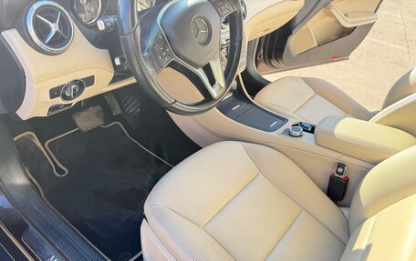 Mercedes-Benz GLA, 2015 год, 2 150 000 рублей, 14 фотография