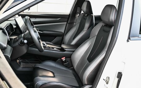 Geely Atlas, 2023 год, 2 439 000 рублей, 10 фотография