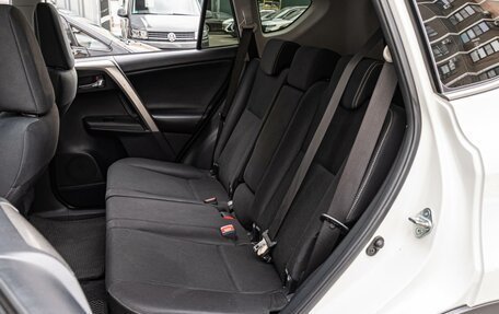 Toyota RAV4, 2015 год, 1 698 000 рублей, 9 фотография