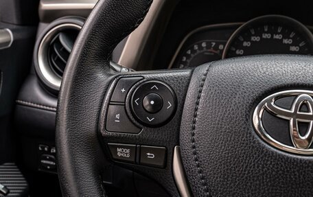 Toyota RAV4, 2015 год, 1 698 000 рублей, 14 фотография