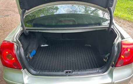 Toyota Avensis III рестайлинг, 2004 год, 700 000 рублей, 7 фотография