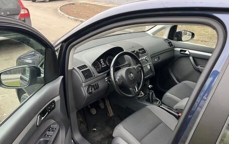 Volkswagen Touran III, 2012 год, 970 000 рублей, 8 фотография