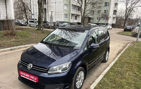 Volkswagen Touran III, 2012 год, 970 000 рублей, 5 фотография