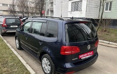 Volkswagen Touran III, 2012 год, 970 000 рублей, 6 фотография