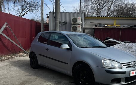 Volkswagen Golf V, 2003 год, 330 000 рублей, 3 фотография