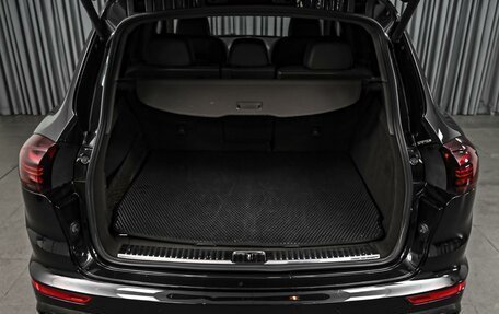 Porsche Cayenne III, 2015 год, 4 989 000 рублей, 24 фотография