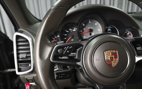 Porsche Cayenne III, 2015 год, 4 989 000 рублей, 17 фотография