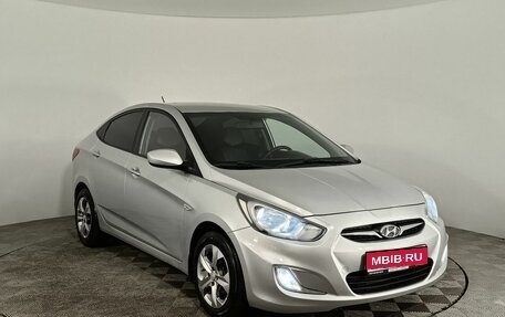 Hyundai Solaris II рестайлинг, 2011 год, 740 000 рублей, 1 фотография